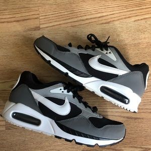 Size 8 Nike Air Max
